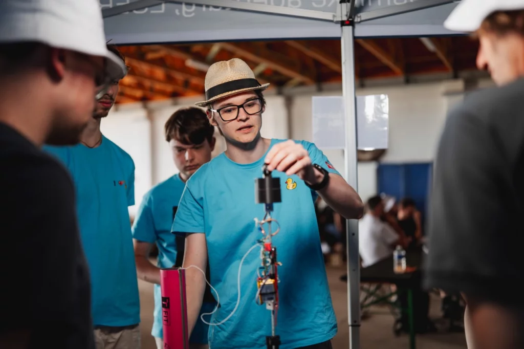 Poslední přípravy v rámci Czech Rocket Challange 2026