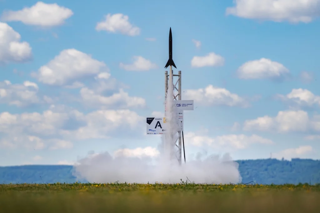 Start rakety na Czech Rocket Challenge 2026